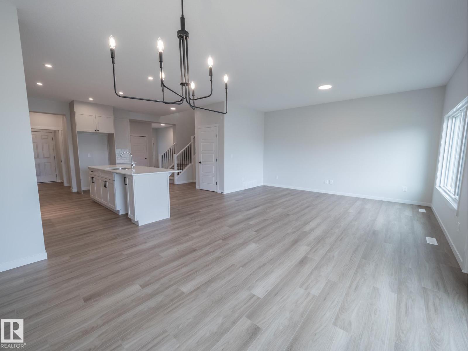 6957 176a Av Nw, Edmonton, Alberta  T5Z 0W8 - Photo 10 - E4467542