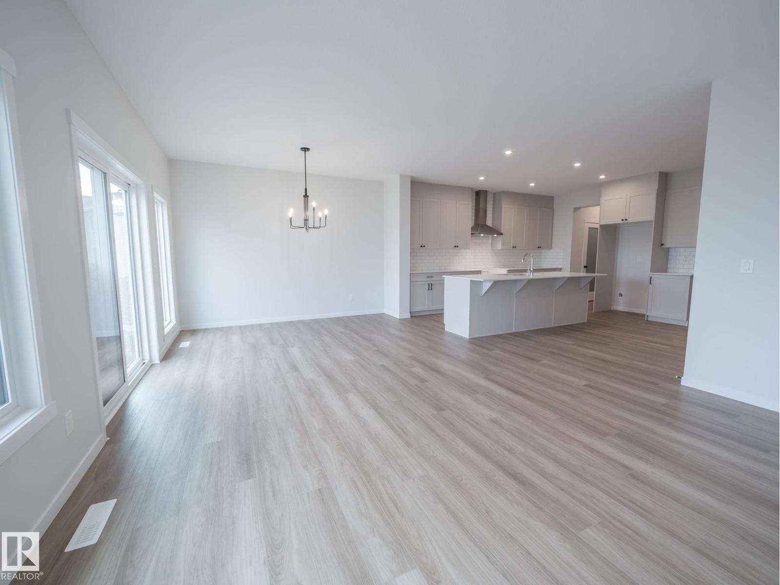 6957 176a Av Nw, Edmonton, Alberta  T5Z 0W8 - Photo 13 - E4467542