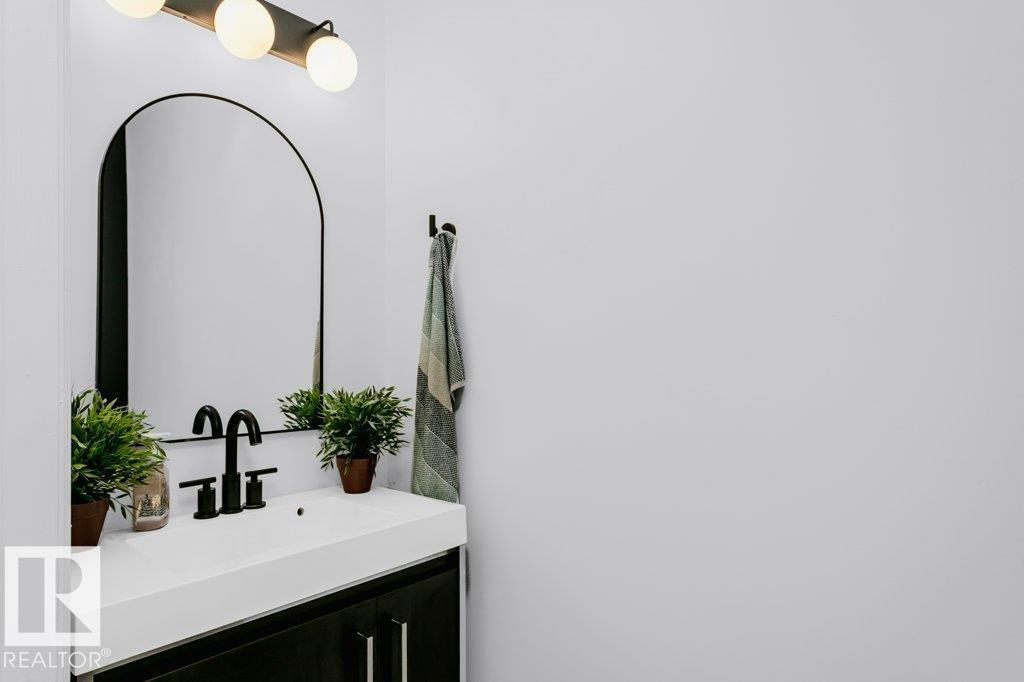 9109 98 Av Nw, Edmonton, Alberta  T6C 4S5 - Photo 8 - E4467547