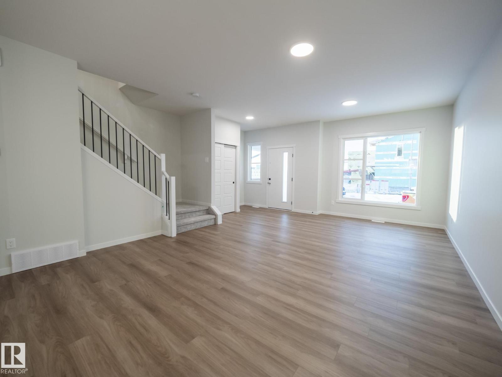 3222 Dallas Schmidt Dr Nw, Edmonton, Alberta  T5E 7A8 - Photo 5 - E4467550