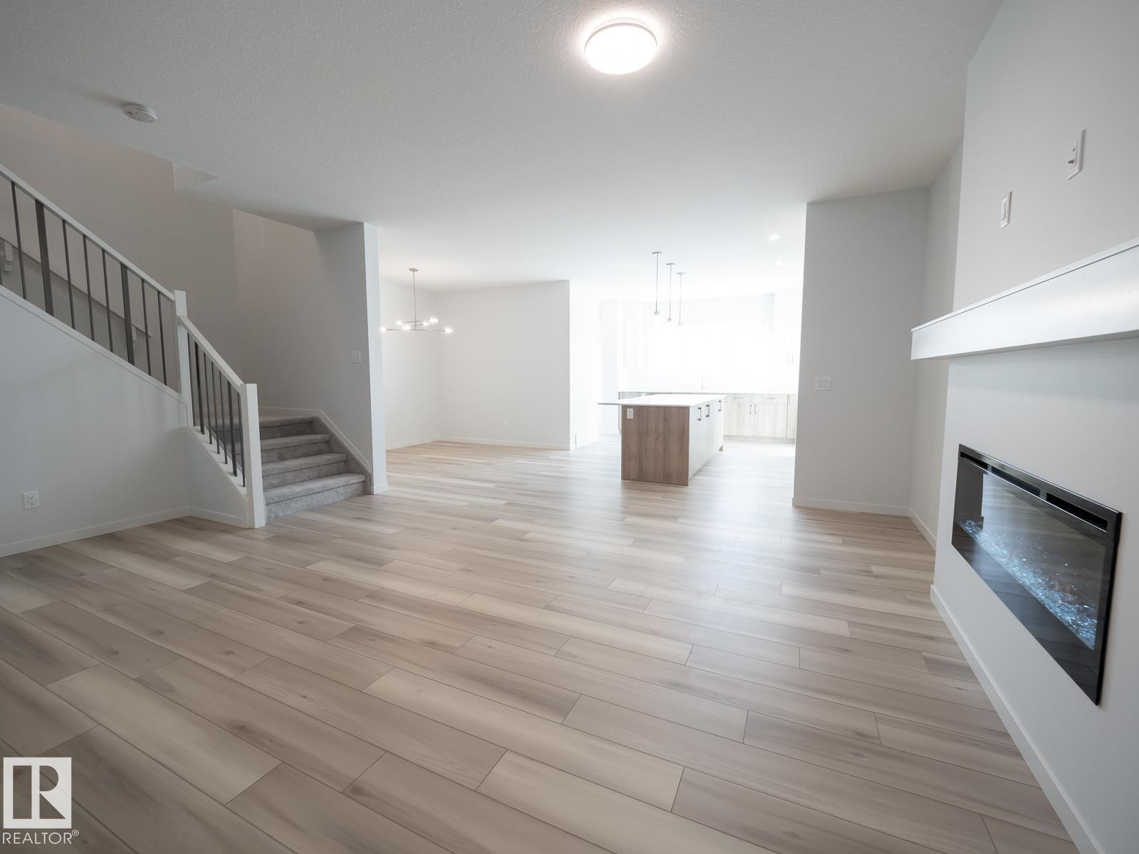 17527 7 St Ne, Edmonton, Alberta  T5Y 4K3 - Photo 12 - E4467554