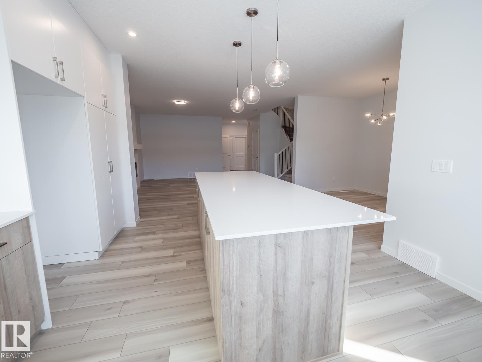 17527 7 St Ne, Edmonton, Alberta  T5Y 4K3 - Photo 17 - E4467554