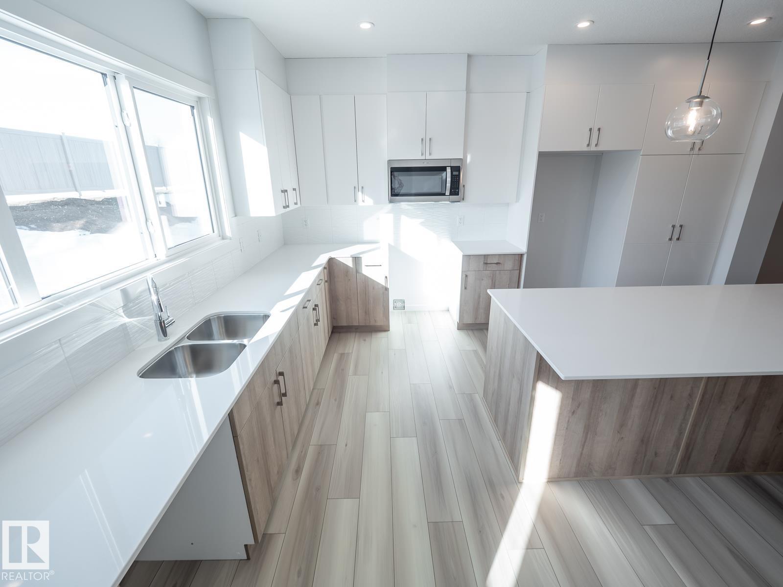 17527 7 St Ne, Edmonton, Alberta  T5Y 4K3 - Photo 18 - E4467554