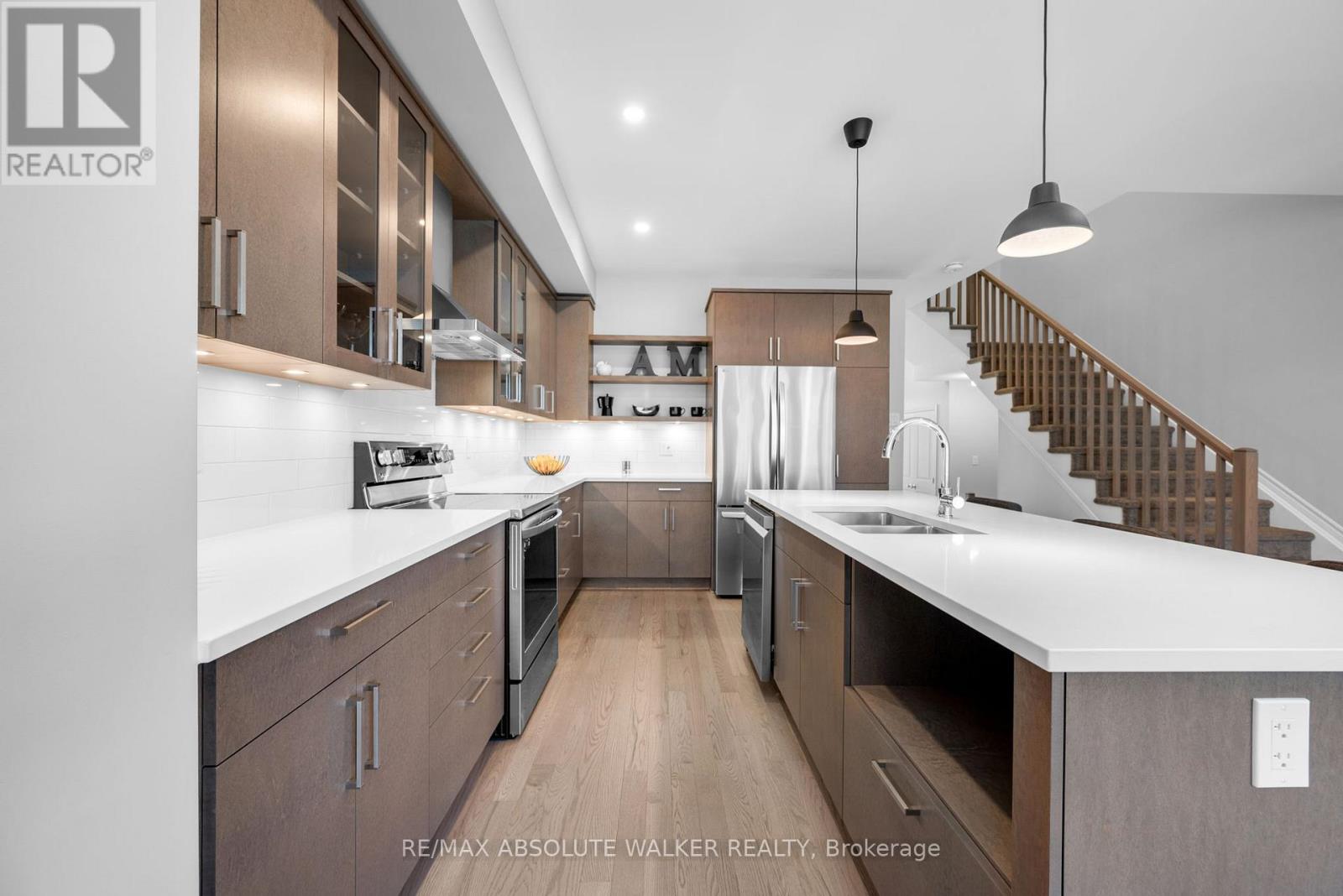 152 Kerala Place, Ottawa, Ontario  K1T 0Z3 - Photo 10 - X12605810