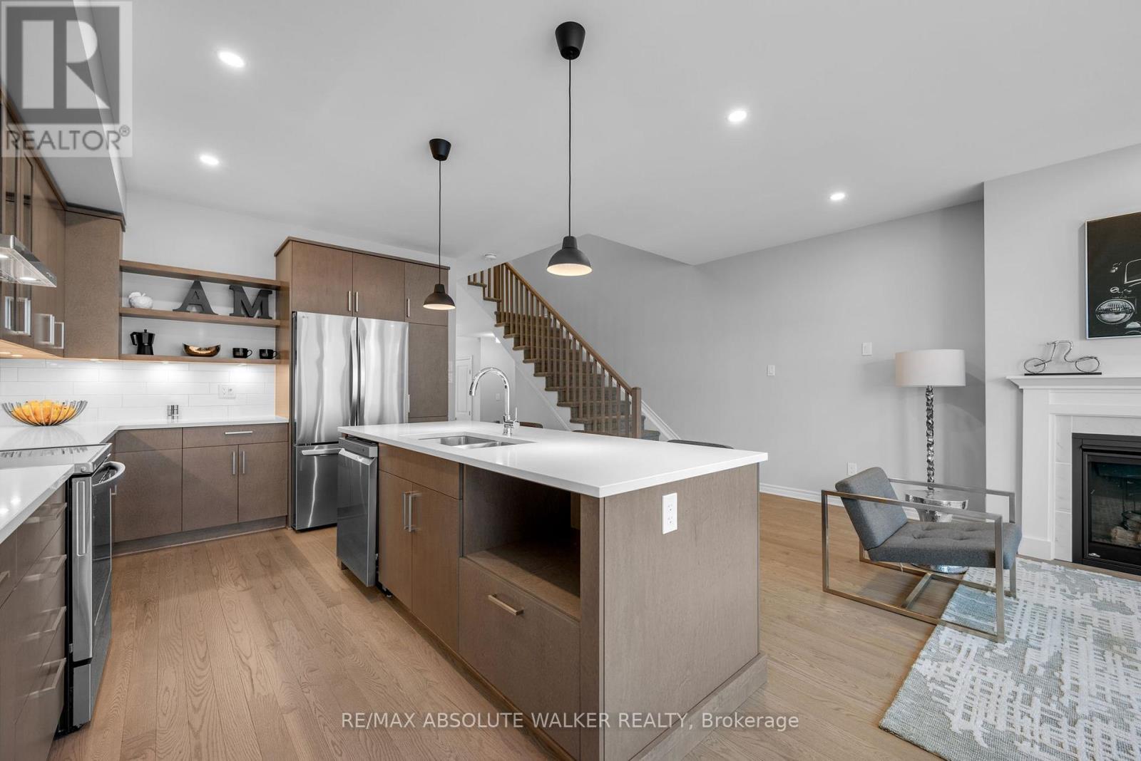 152 Kerala Place, Ottawa, Ontario  K1T 0Z3 - Photo 11 - X12605810