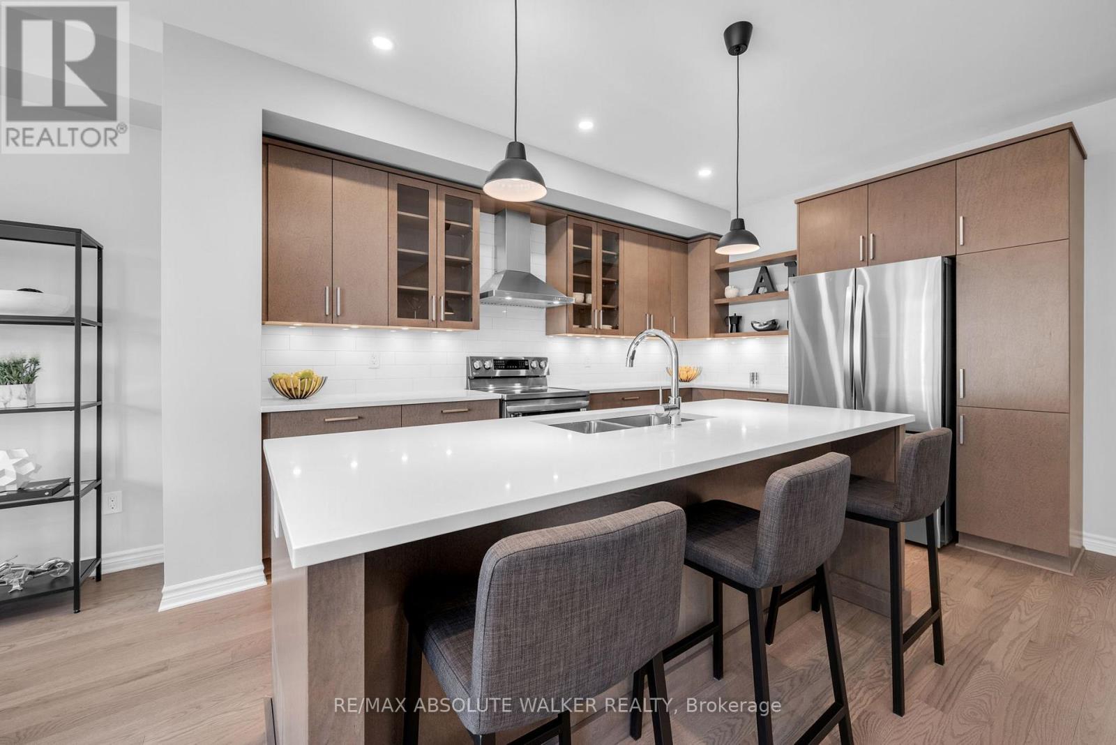 152 Kerala Place, Ottawa, Ontario  K1T 0Z3 - Photo 8 - X12605810