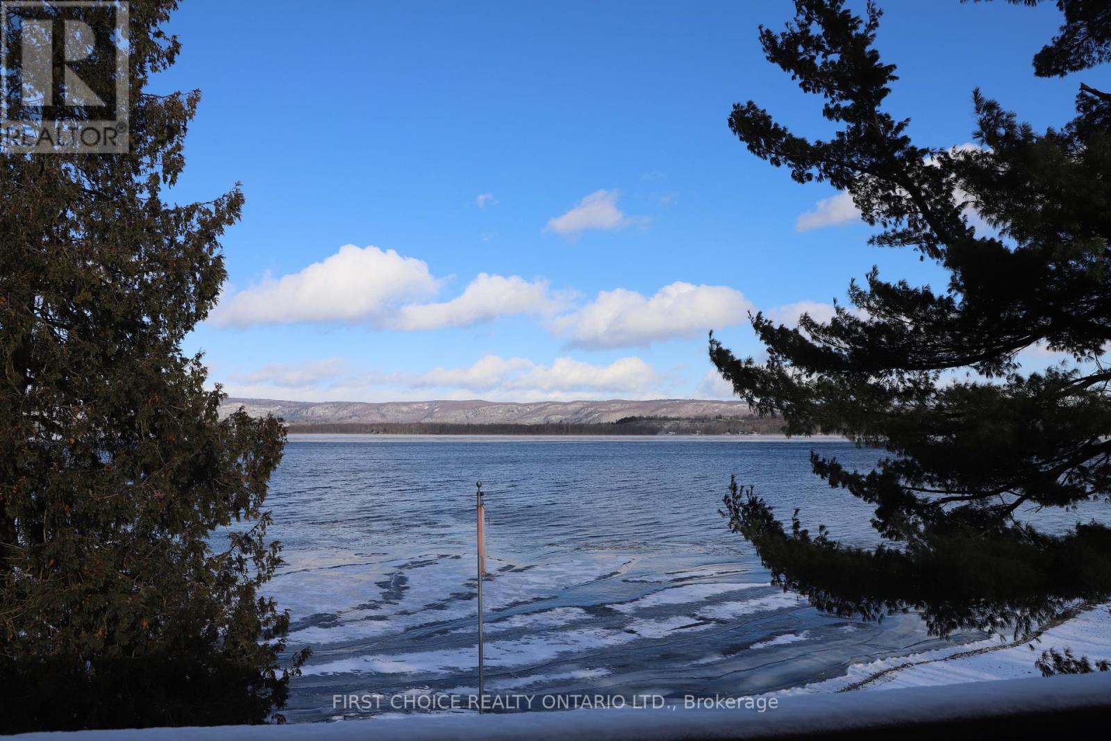 2890 Barlow Crescent, Ottawa, Ontario  K0A 1T0 - Photo 2 - X12605856