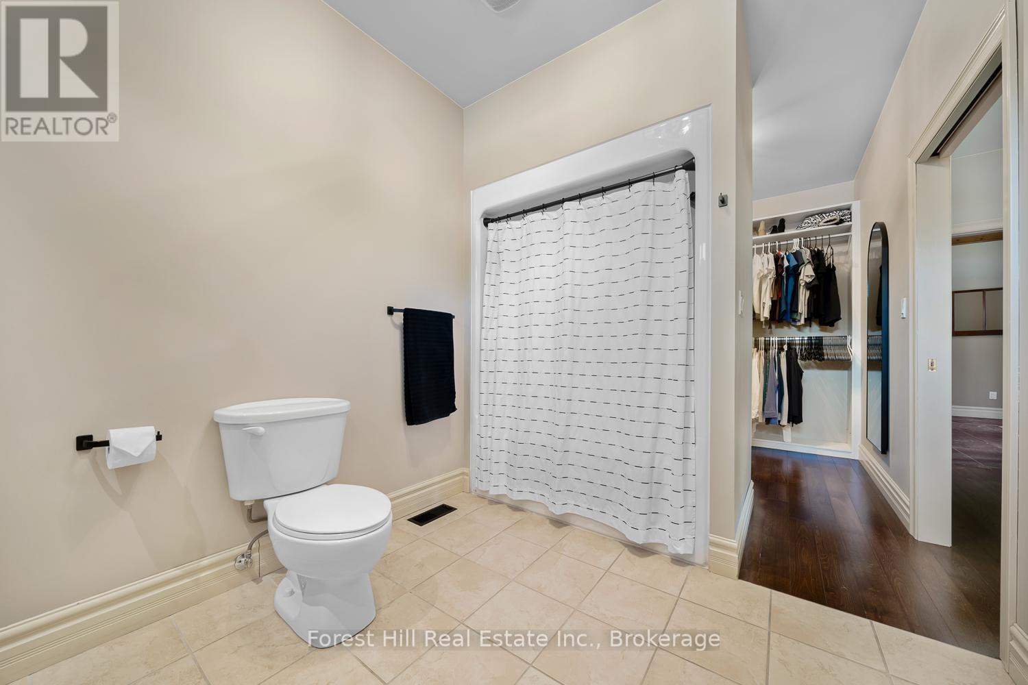 37 Parkway Avenue, Mcdougall, Ontario  P0G 1G0 - Photo 10 - X12405705