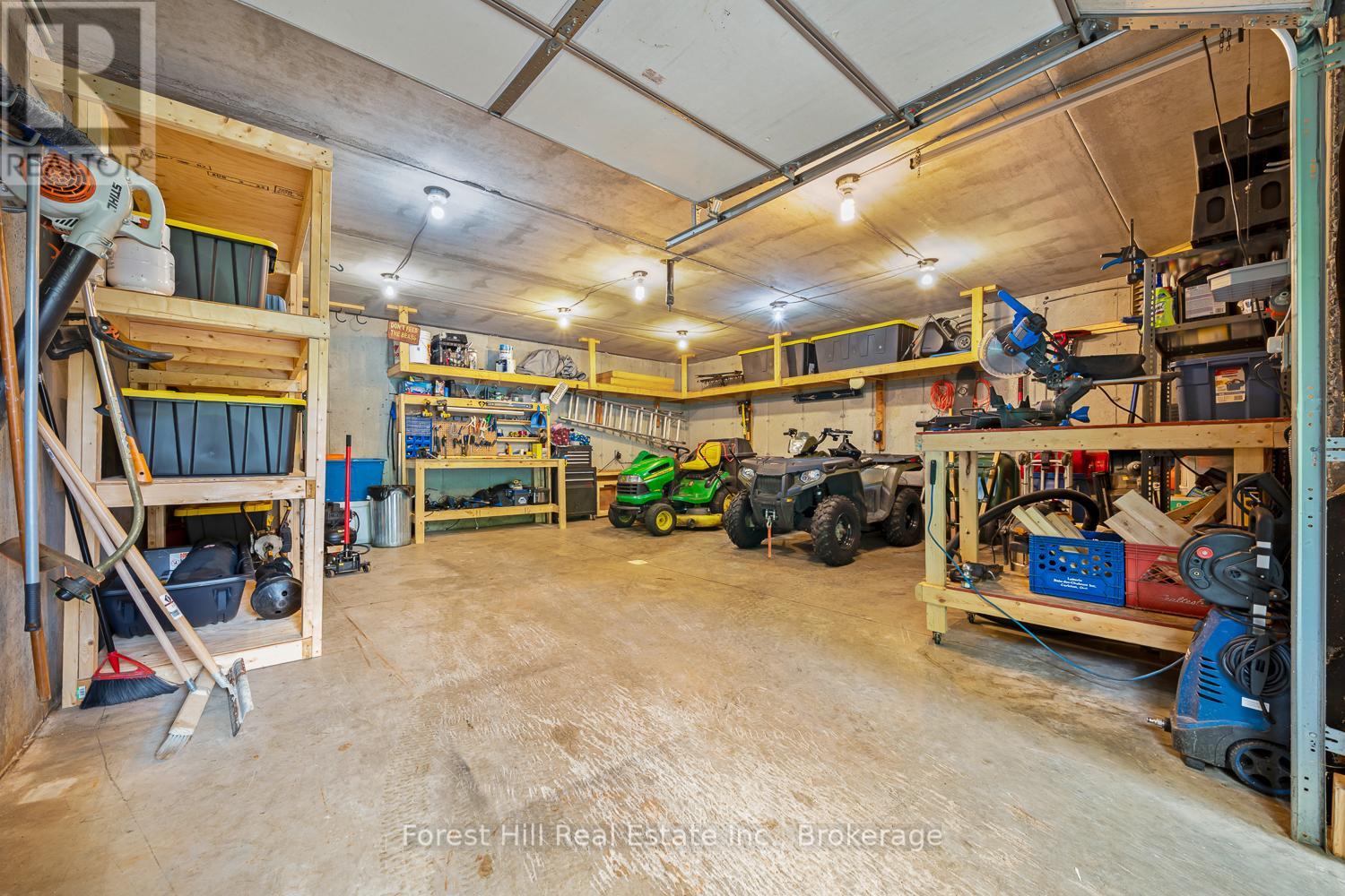 37 Parkway Avenue, Mcdougall, Ontario  P0G 1G0 - Photo 31 - X12405705