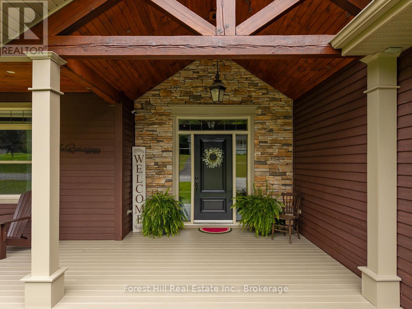 37 Parkway Avenue, Mcdougall, Ontario  P0G 1G0 - Photo 2 - X12405705