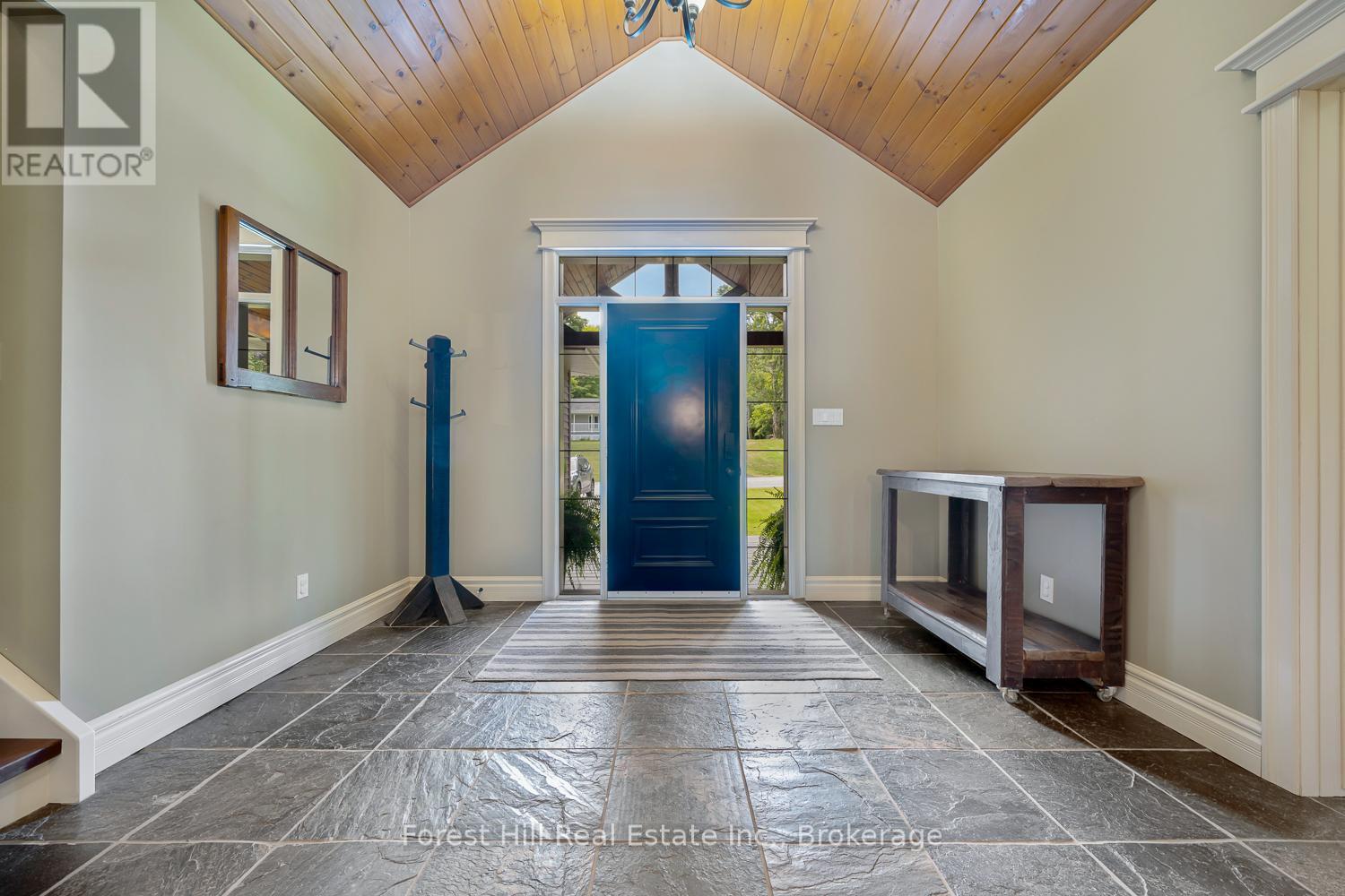 37 Parkway Avenue, Mcdougall, Ontario  P0G 1G0 - Photo 5 - X12405705