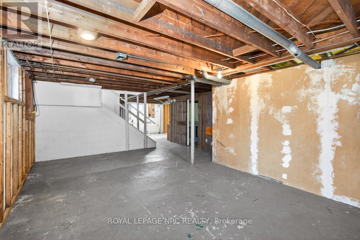 430 Clare Avenue, Welland, Ontario  L3C 3B3 - Photo 20 - X12605850