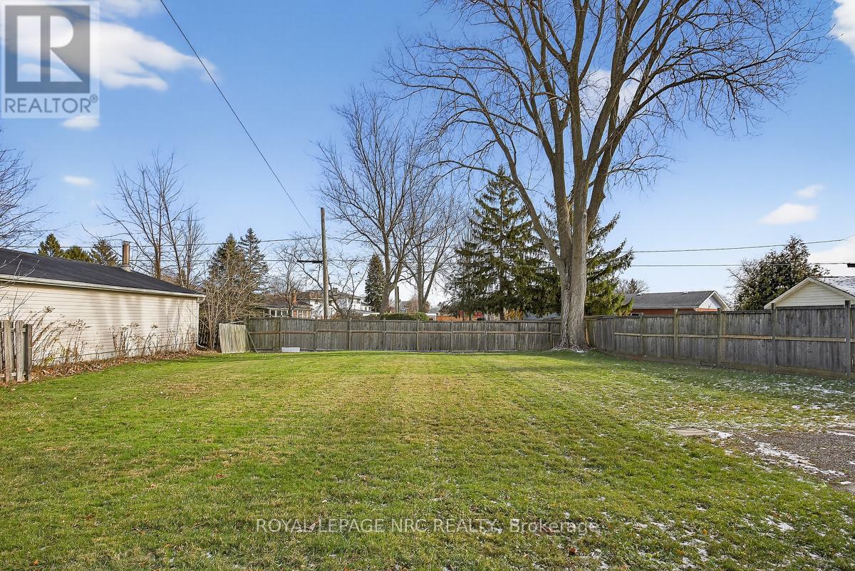 430 Clare Avenue, Welland, Ontario  L3C 3B3 - Photo 26 - X12605850