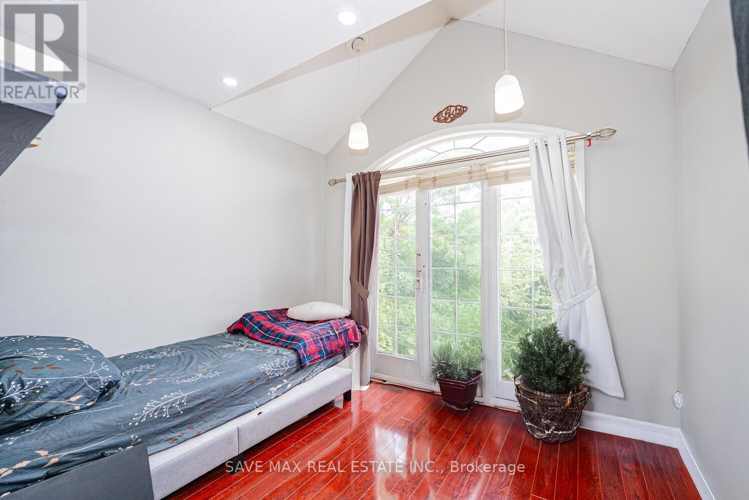 3 Gander Crescent, Brampton, Ontario  L6P 2J5 - Photo 30 - W12592384