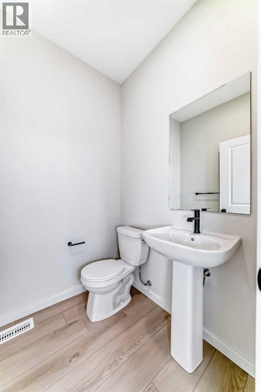 126 Lanark Gate Se, Airdrie, Alberta  T4A 3P1 - Photo 11 - A2273965