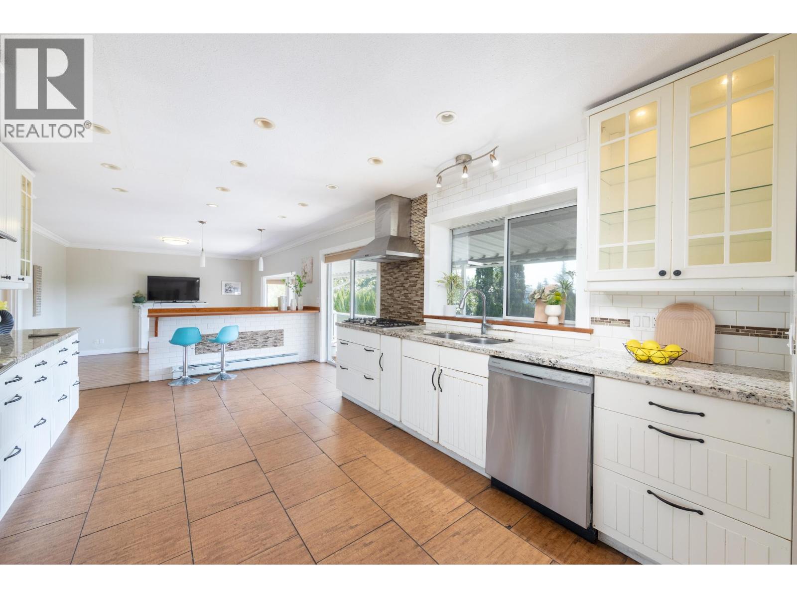 2562 Fuchsia Place, Coquitlam, British Columbia  V3E 2M7 - Photo 10 - R3072470