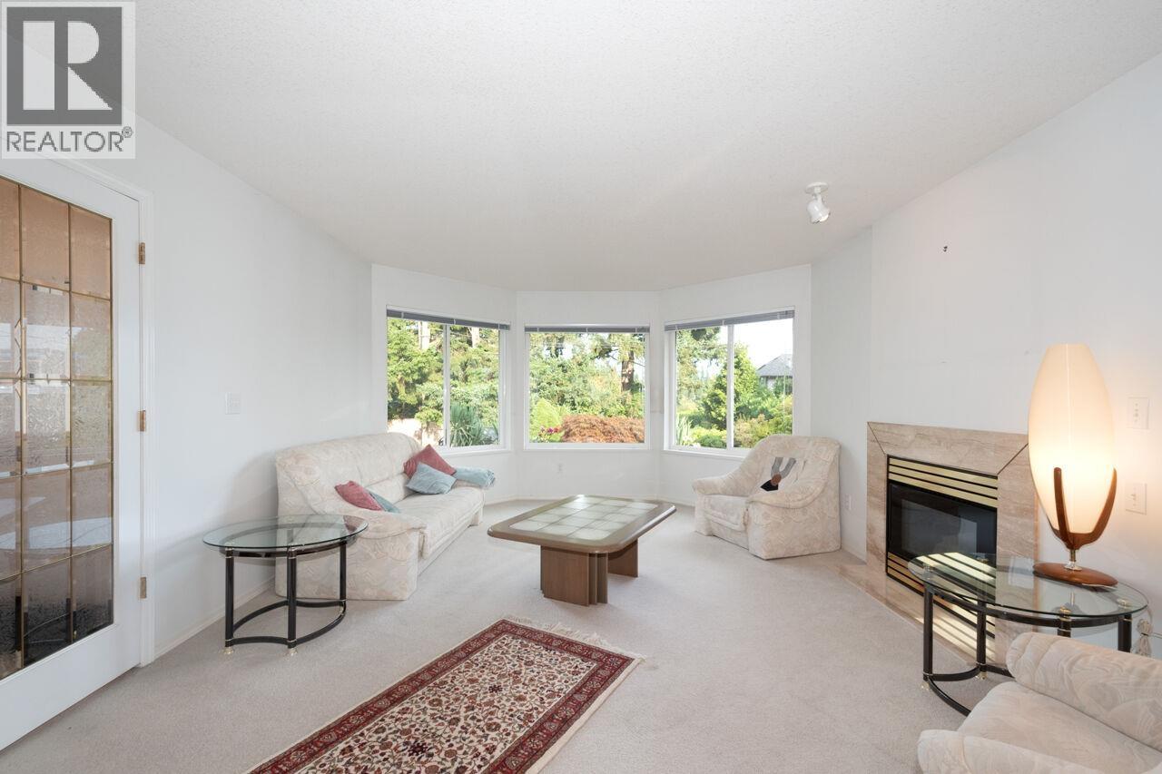 937 Westmount Drive, Port Moody, British Columbia  V3H 1K8 - Photo 3 - R3072474