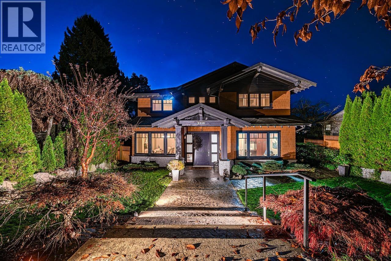 1116 LAWSON AVENUE, West Vancouver, British Columbia