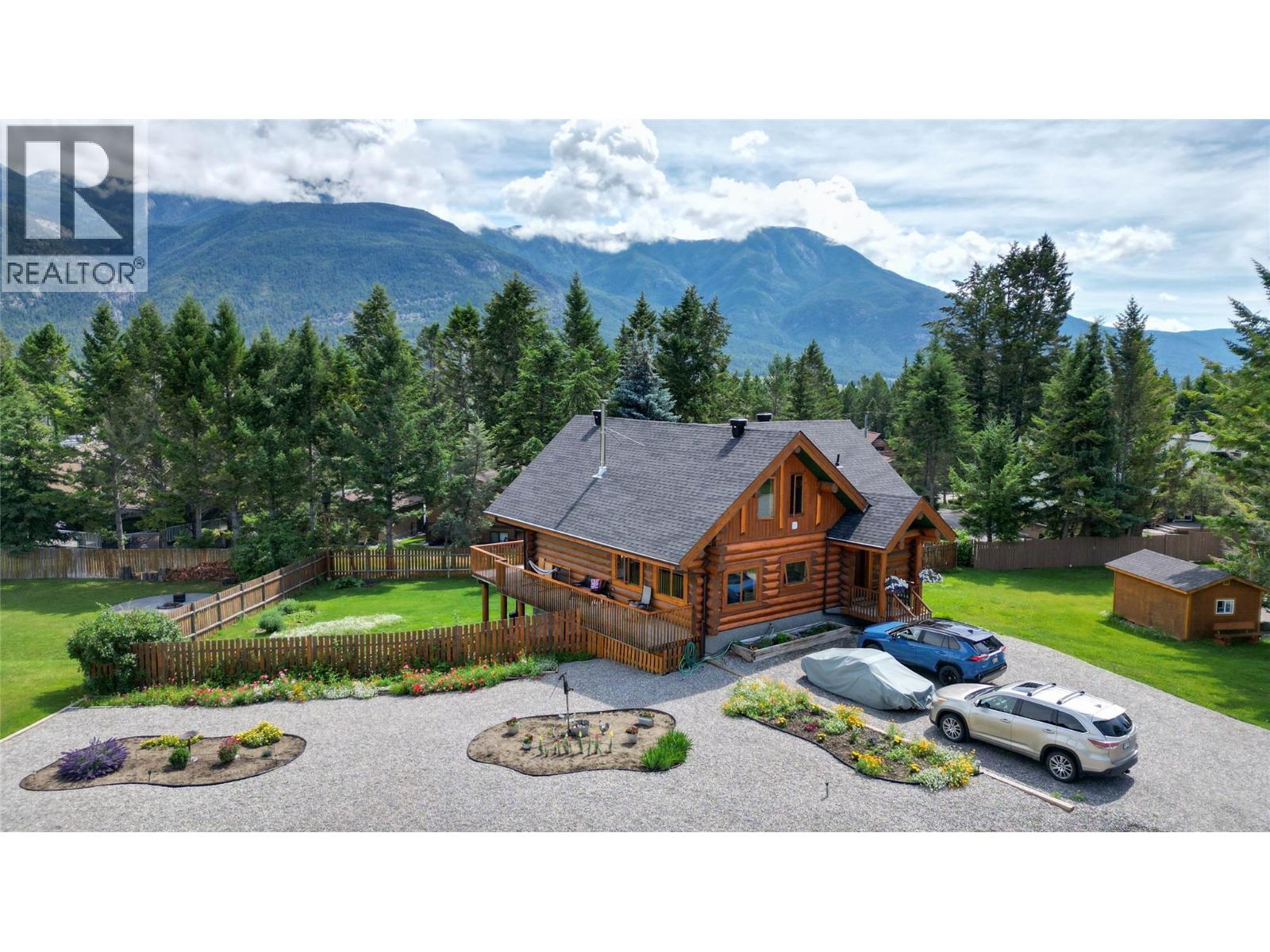4596 Purcell Drive, Fairmont Hot Springs, British Columbia  V0B 1L2 - Photo 17 - 10370715