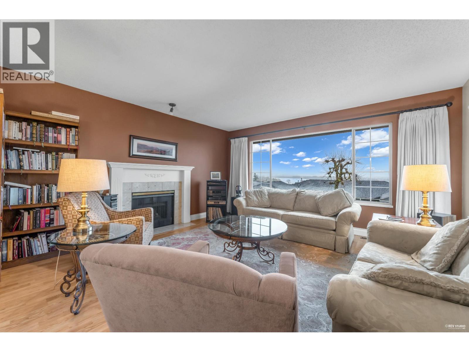 205 1140 Castle Crescent, Port Coquitlam, British Columbia V3C 5R6 - Photo 6 - R3072260