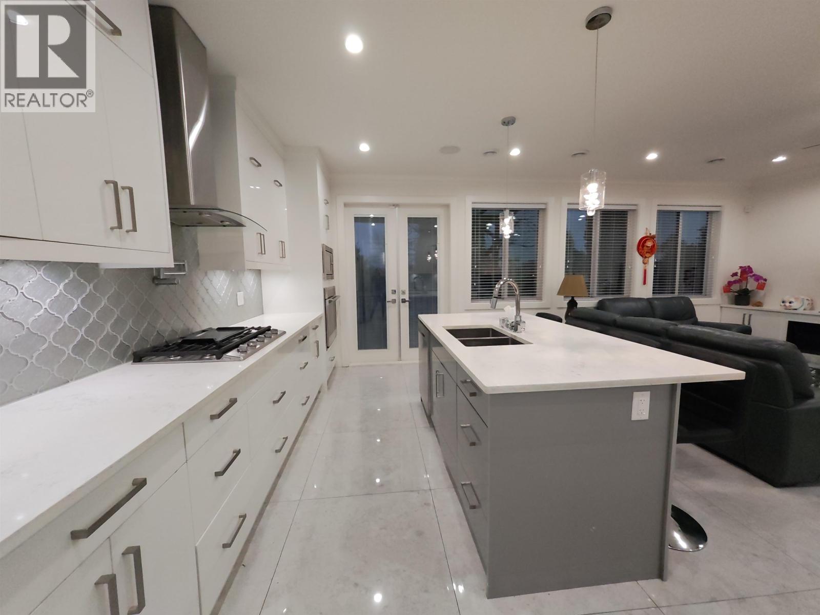 450 Wilson Street, New Westminster, British Columbia V3L 3R8 - Photo 4 - R3071584