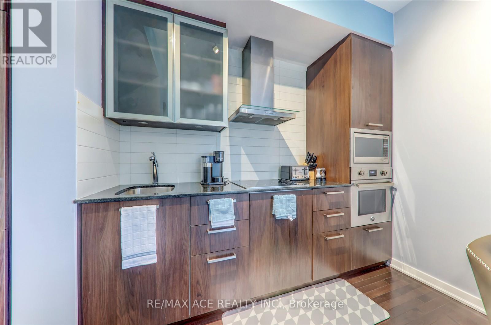 3905 - 14 York Street, Toronto, Ontario  M5J 0B1 - Photo 13 - C12605822