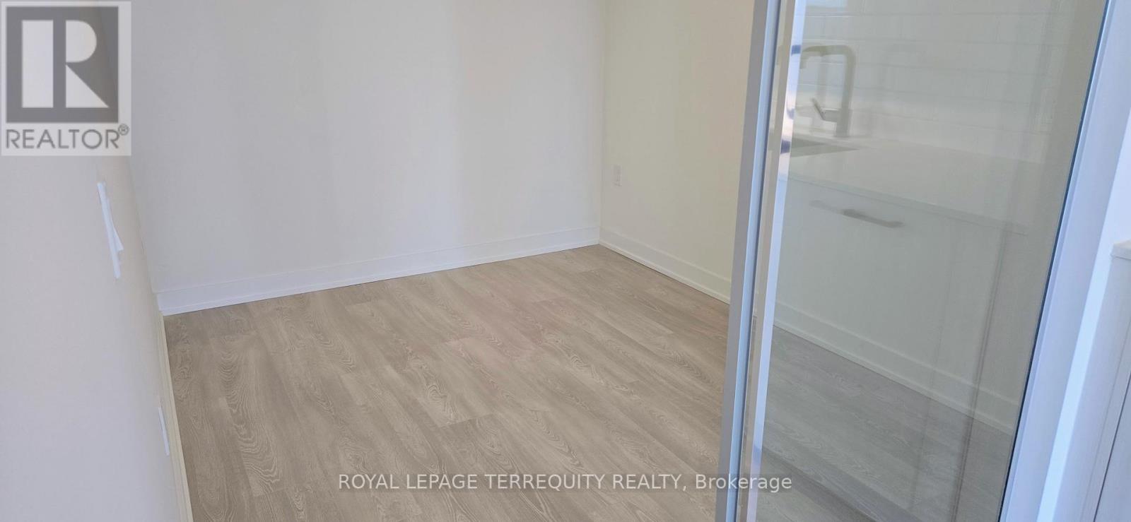 1515 - 1 Quarrington Lane, Toronto, Ontario  M3C 0S4 - Photo 19 - C12605854