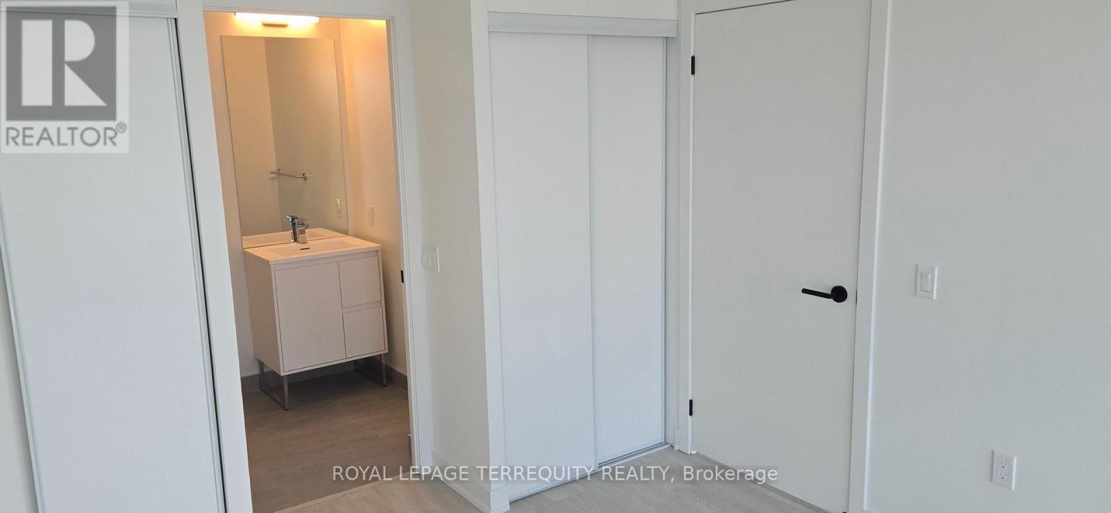 1515 - 1 Quarrington Lane, Toronto, Ontario  M3C 0S4 - Photo 23 - C12605854