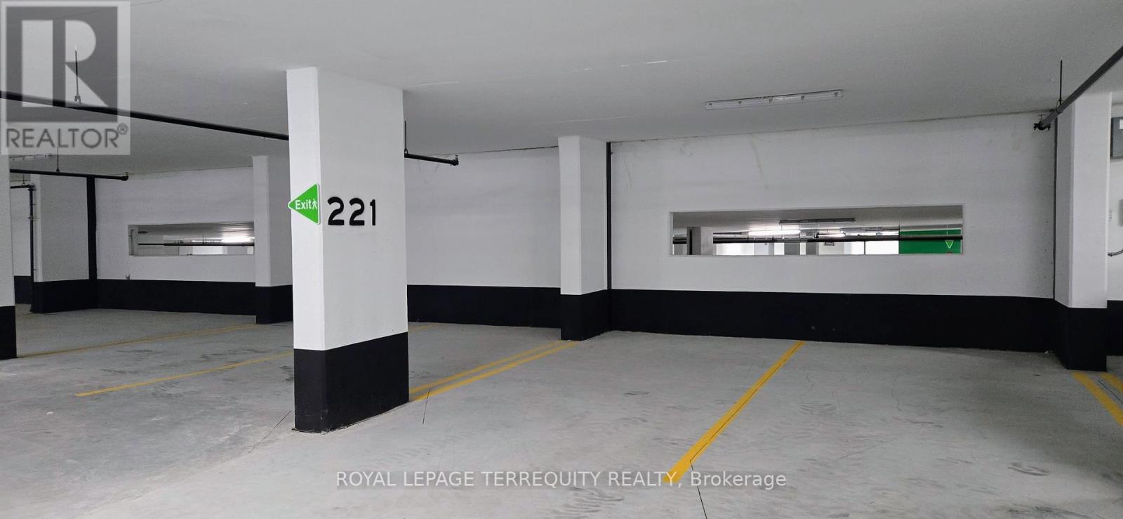 1515 - 1 Quarrington Lane, Toronto, Ontario  M3C 0S4 - Photo 36 - C12605854