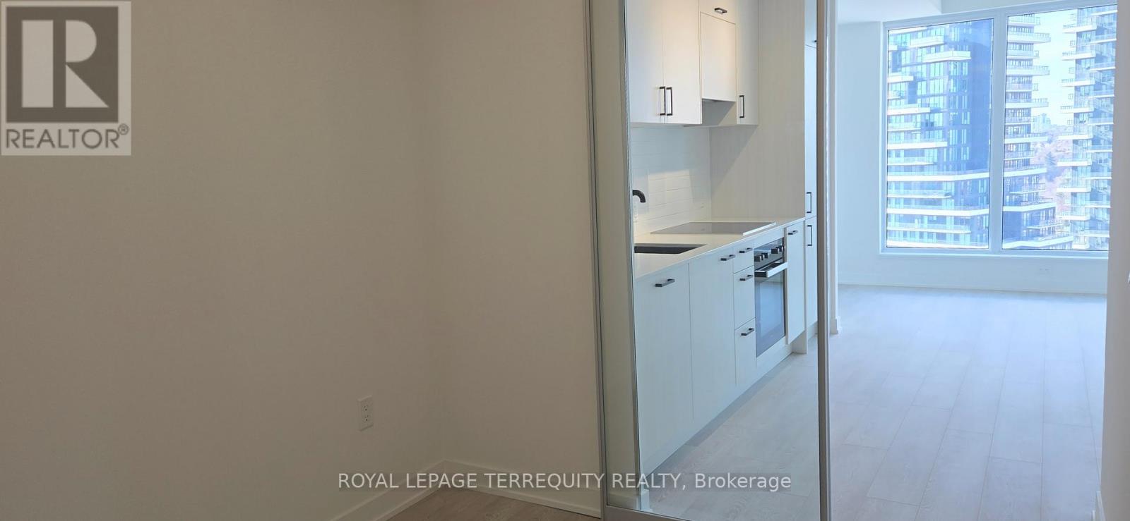 1515 - 1 Quarrington Lane, Toronto, Ontario  M3C 0S4 - Photo 6 - C12605854