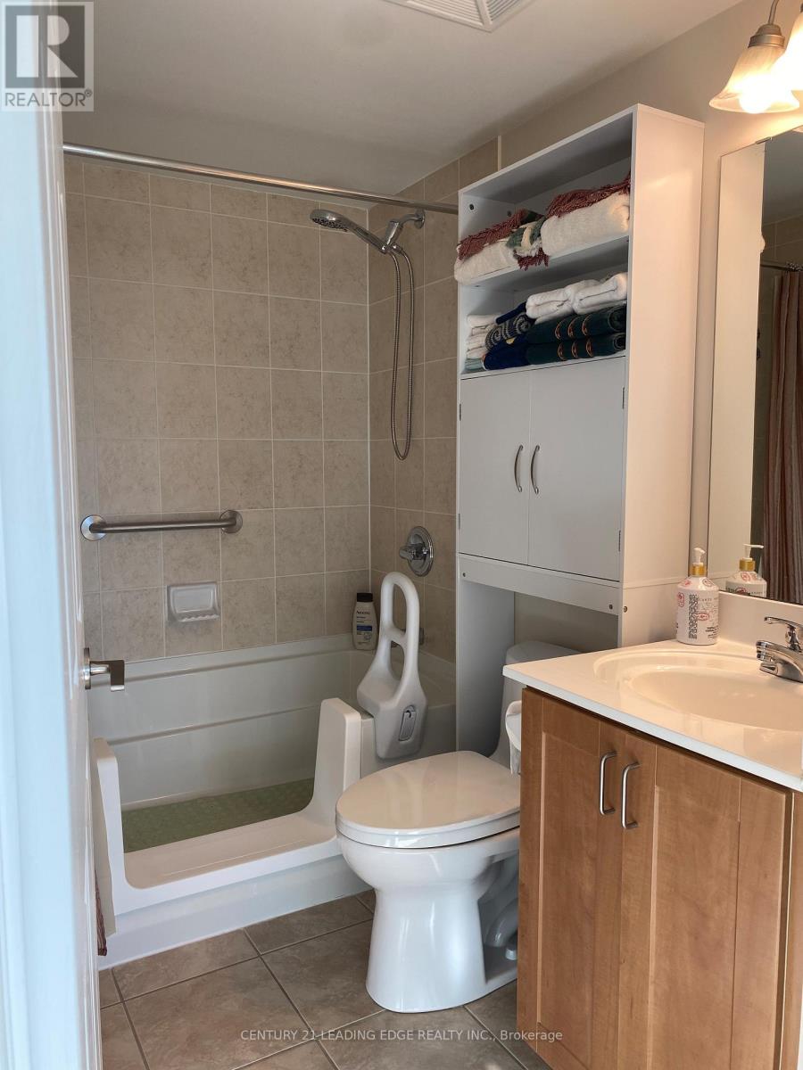 318 - 340 Watson Street W, Whitby, Ontario  L1N 9G1 - Photo 16 - E12604422