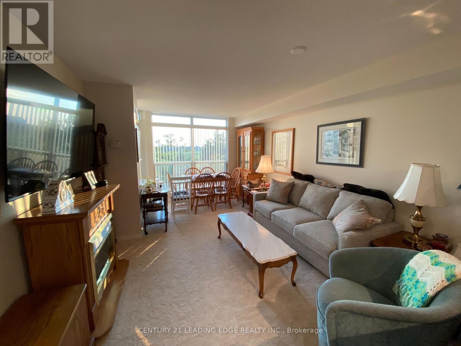 318 - 340 Watson Street W, Whitby, Ontario  L1N 9G1 - Photo 5 - E12604422