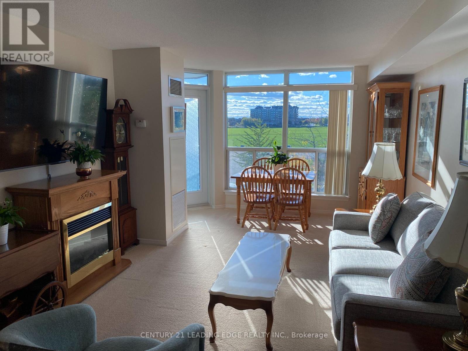 318 - 340 Watson Street W, Whitby, Ontario  L1N 9G1 - Photo 4 - E12604422