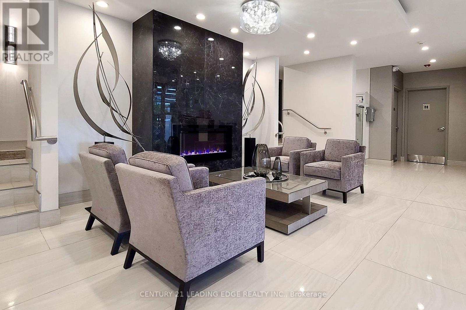 318 - 340 Watson Street W, Whitby, Ontario  L1N 9G1 - Photo 30 - E12604422