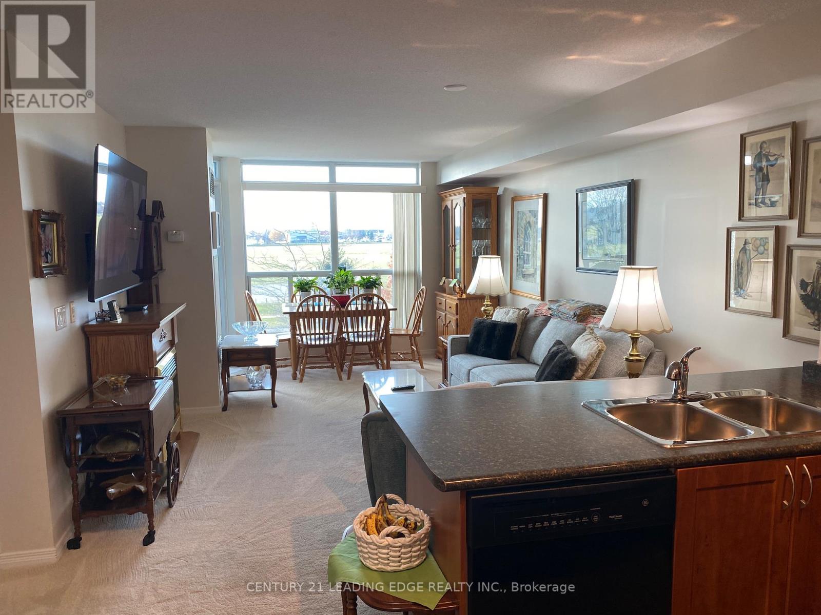 318 - 340 Watson Street W, Whitby, Ontario  L1N 9G1 - Photo 9 - E12604422