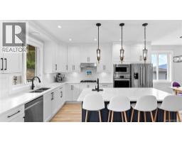 6290 Highwood Dr East Duncan, Duncan, Ca