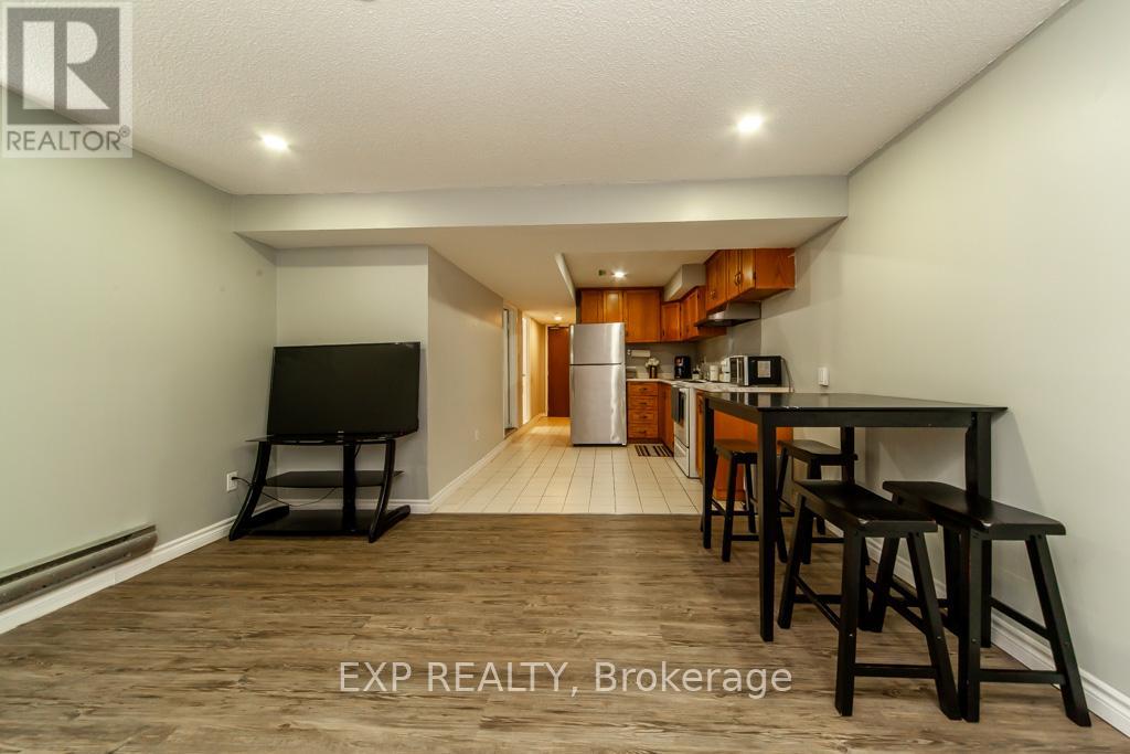 1447 Fleming Court, Oshawa, Ontario  L1J 8B1 - Photo 14 - E12605832