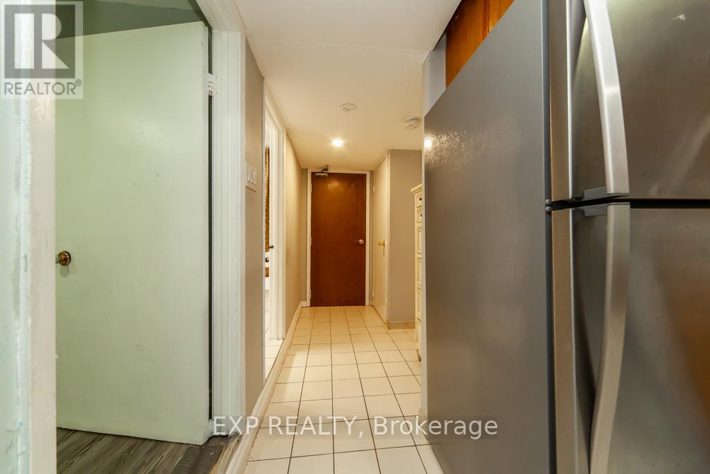 1447 Fleming Court, Oshawa, Ontario  L1J 8B1 - Photo 9 - E12605832