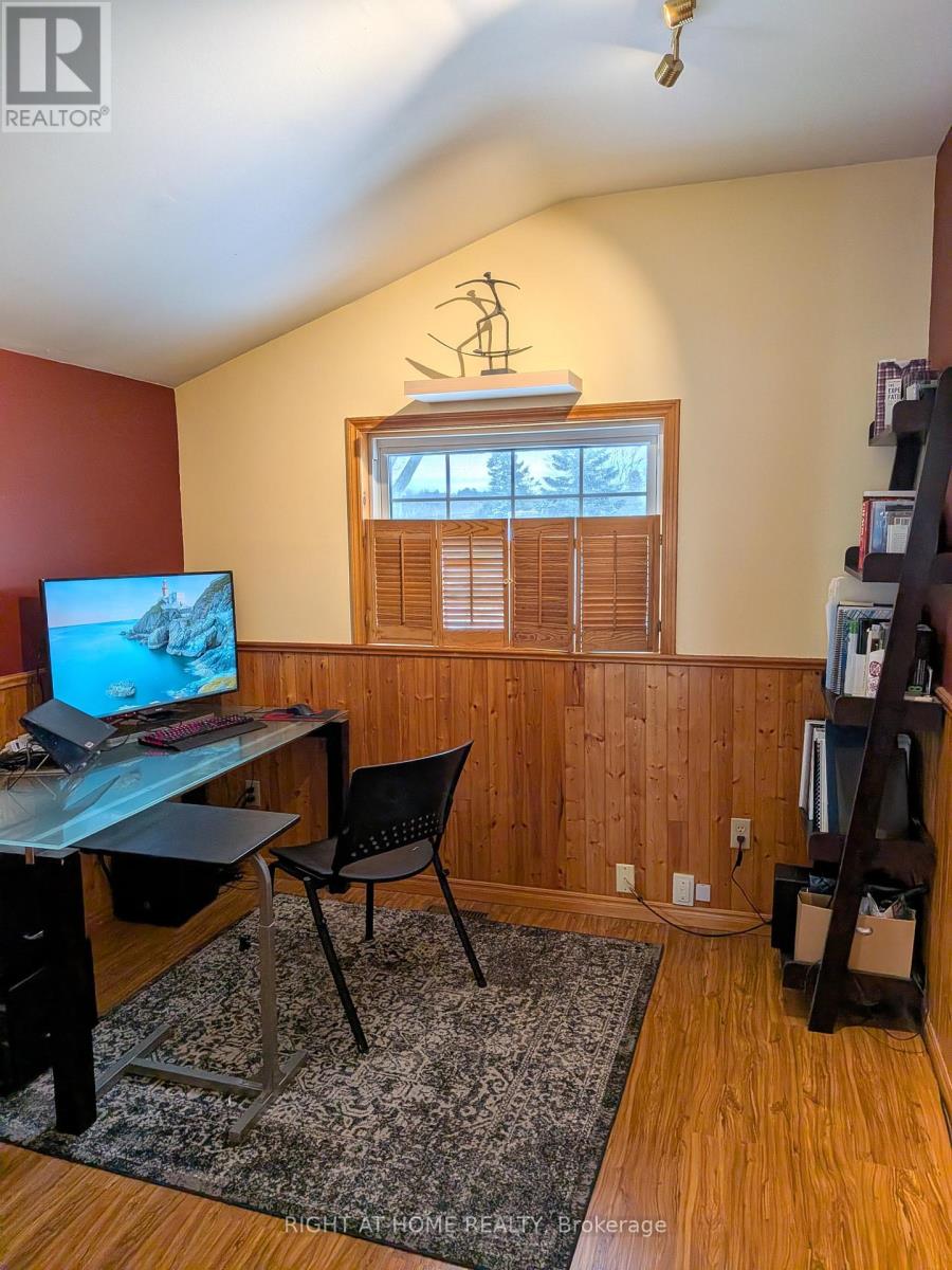 36 Shirlea Boulevard, Georgina, Ontario  L4P 1K9 - Photo 12 - N12605866