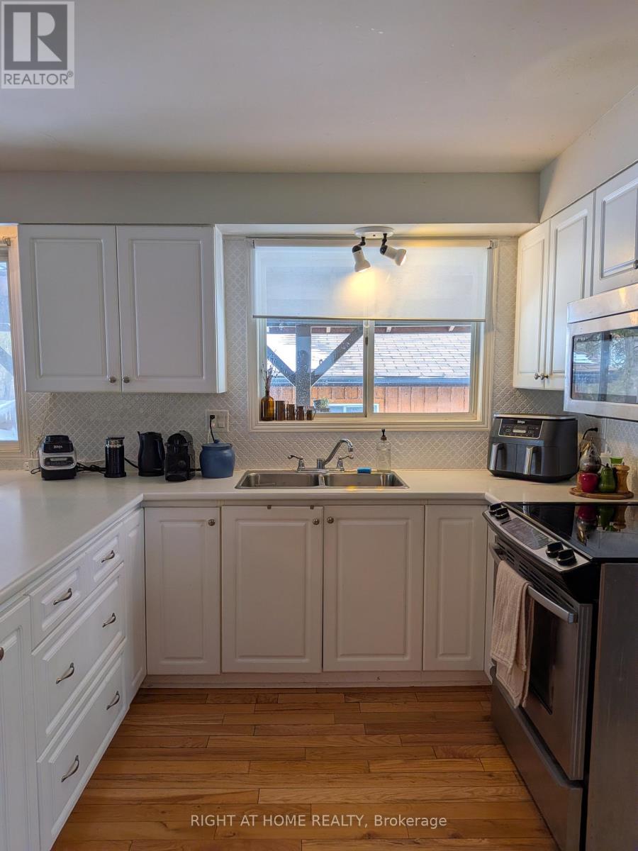 36 Shirlea Boulevard, Georgina, Ontario  L4P 1K9 - Photo 13 - N12605866