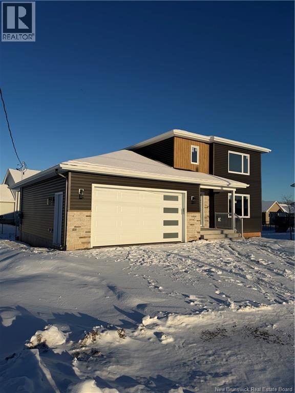 93 Melbourne Crescent, Moncton, New Brunswick E1E 0K5 - Photo 1 - NB121681