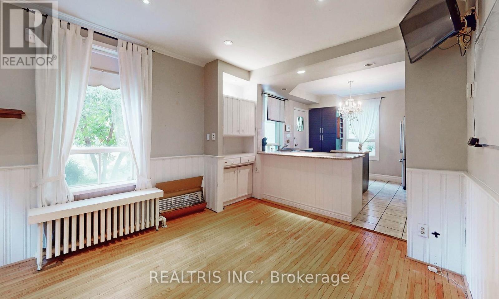 149 Worsley Street, Barrie, Ontario  L4M 1M3 - Photo 22 - S12605794