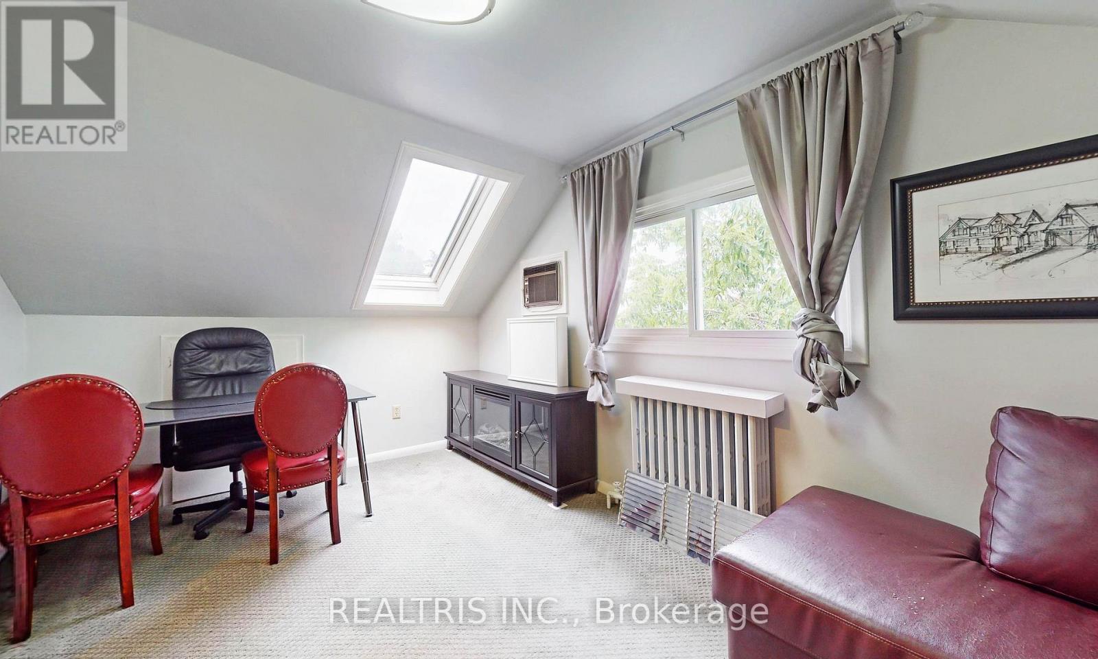 149 Worsley Street, Barrie (City Centre), Ontario  L4M 1M3 - Photo 14 - S12605796