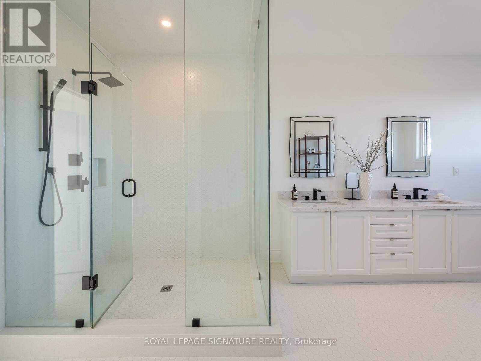 1335 Britton Crescent, Milton, Ontario  L9E 1L5 - Photo 28 - W12605790