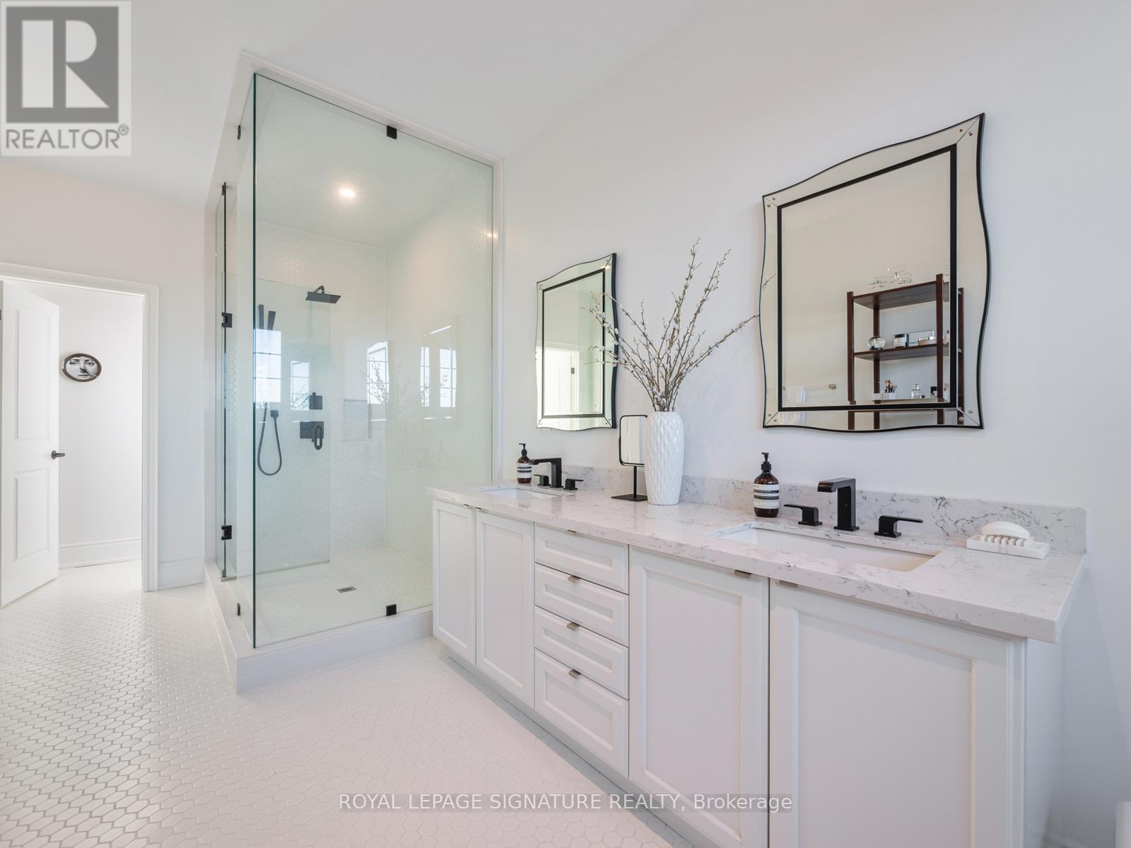 1335 Britton Crescent, Milton, Ontario  L9E 1L5 - Photo 30 - W12605790