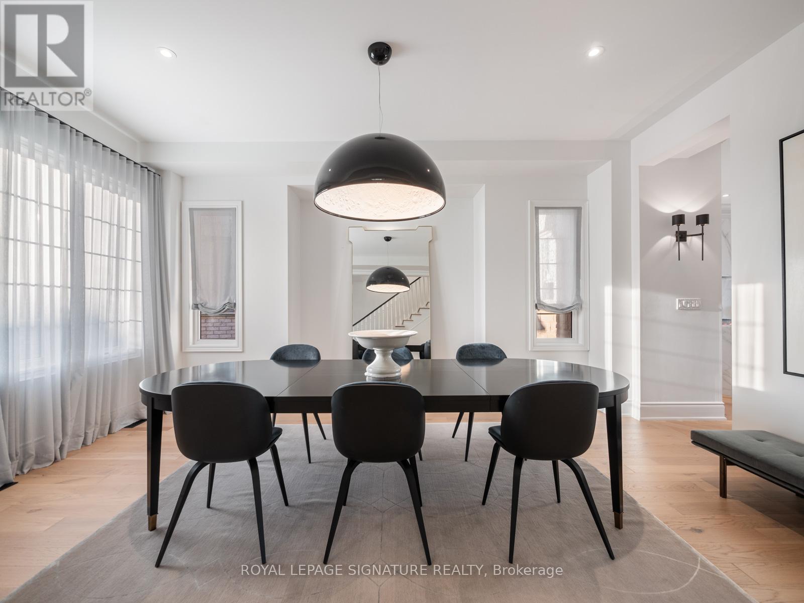 1335 Britton Crescent, Milton, Ontario  L9E 1L5 - Photo 4 - W12605790