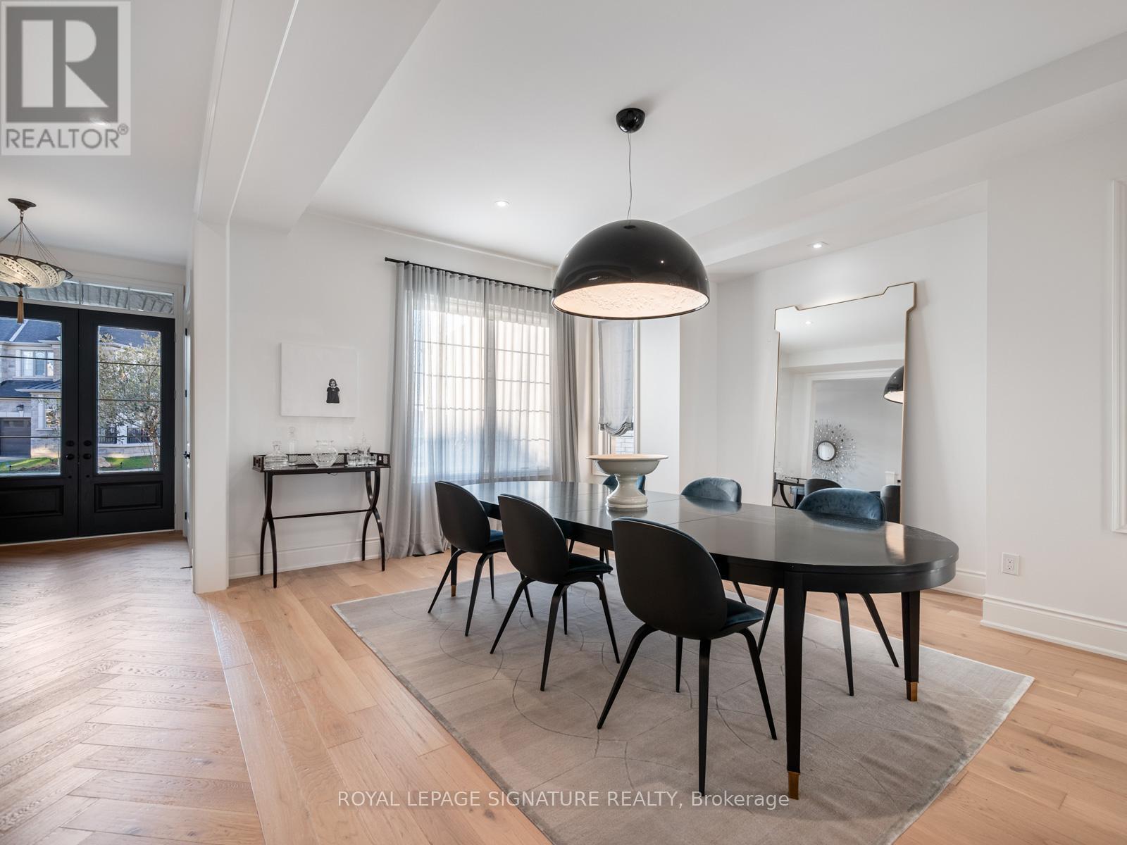 1335 Britton Crescent, Milton, Ontario  L9E 1L5 - Photo 5 - W12605790