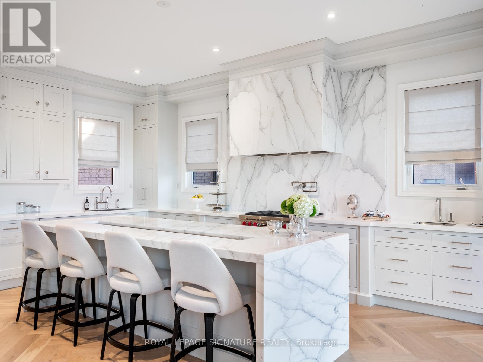 1335 Britton Crescent, Milton, Ontario  L9E 1L5 - Photo 9 - W12605790