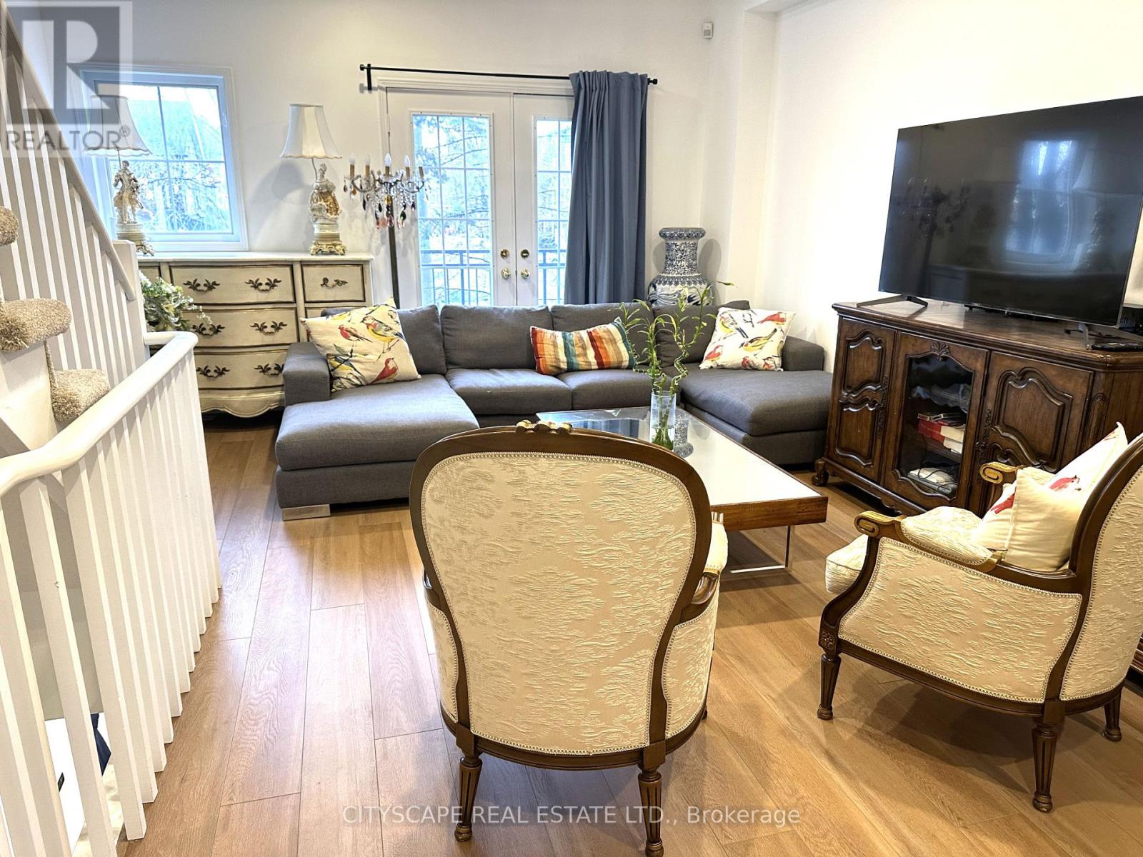 23 RANKIN CRESCENT, Toronto, Ontario