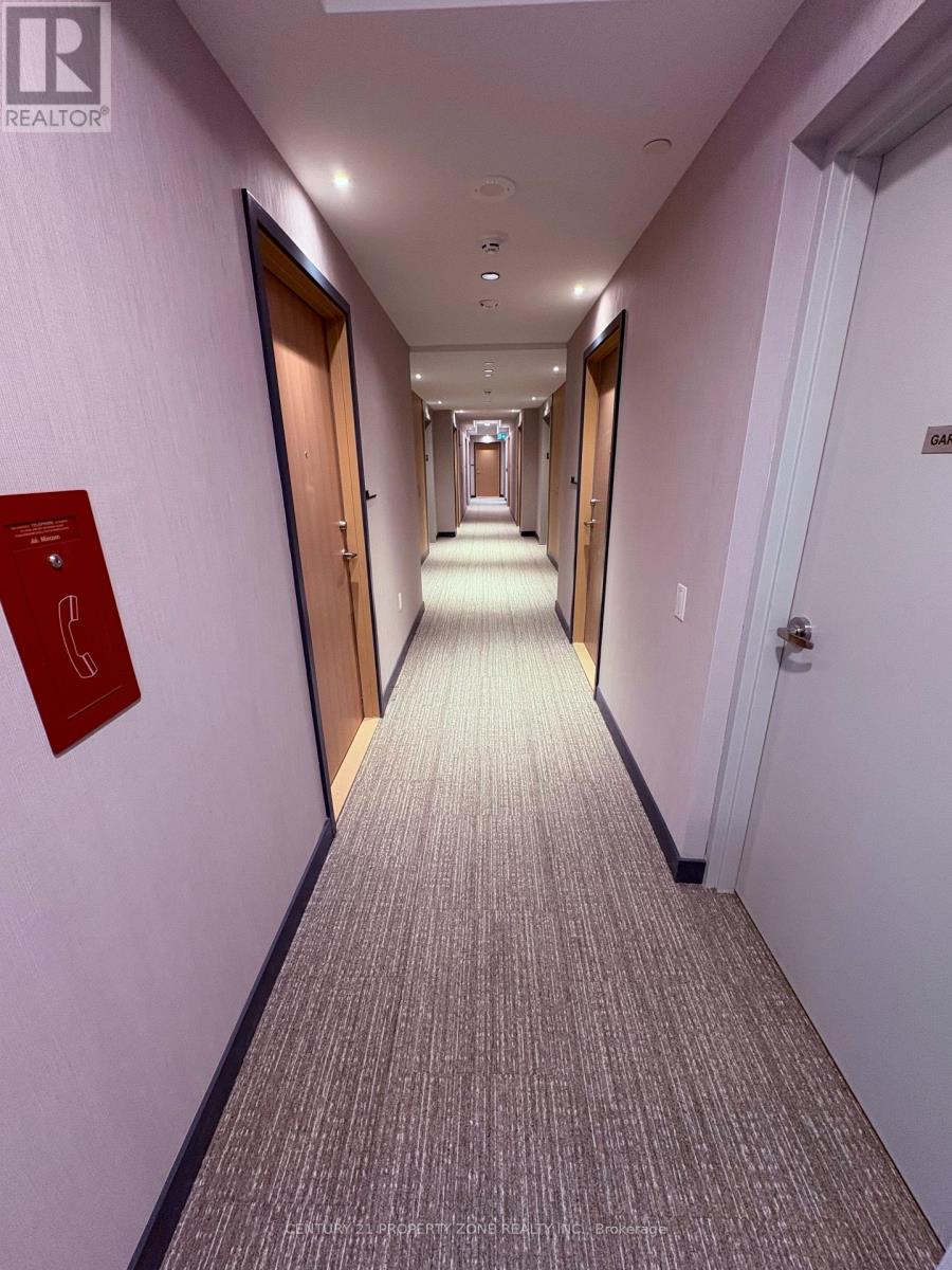 3902 - 395 Square One Drive N, Mississauga, Ontario  L5B 0P6 - Photo 4 - W12470308